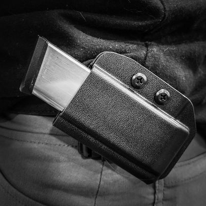 For the Best Kydex OWB Outside Waistband magazine pouch for the Springfield Hellcat Pro, Sig Sauer P365X-MACRO or P365XL, shop Four Brothers 4BROS Holsters. 
