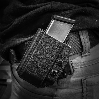 For the Best Kydex OWB Outside Waistband magazine pouch for the Springfield Hellcat Pro, Sig Sauer P365X-MACRO or P365XL, shop Four Brothers 4BROS Holsters. 