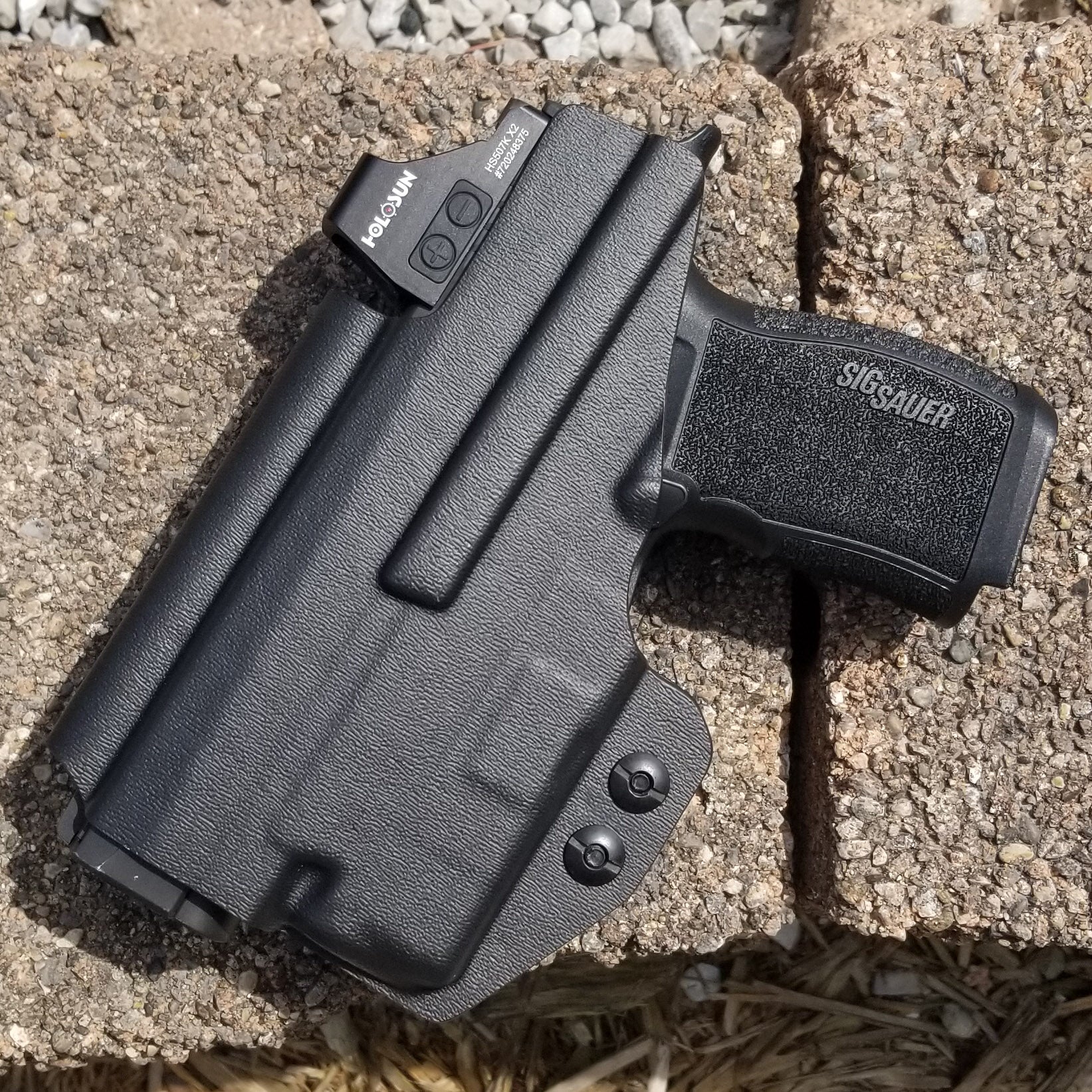 Inside Waistband Holster designed to fit the Sig P365 or P365X pistol with Streamlight TLR-6 light. Holster has adjustable retention,  high sweat shield standard. Profile of the holster cut to allow a red dot sight.  Open muzzle for threaded barrels.