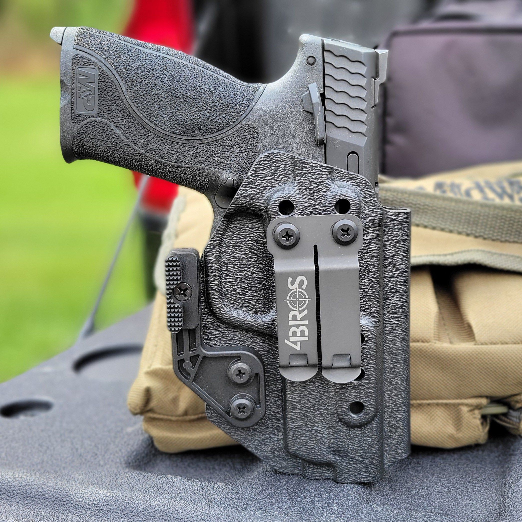 Inside Waistband Kydex Taco Style Holster designed to fit the Smith and Wesson M&P 1.0 & 2.0 4" pistol with thumb safety. The holster is designed to fit the 4" barrel lengths.  Full sweat guard, adjustable retention, profiled for a red dot sight. Proudly made in the USA for veterans and law enforcement. 
