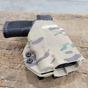 Outside waistband kydex holster designed to fit the Sig Sauer P365 or P365XL pistol with the Tactical Development Pro Ledge Tactical Application Rail and Streamlight TLR-7 Sub on the weapon. This holster will fit the Sig P365, P365X, P365XL Spectre, P365 XL RomeoZero, P365X RomeoZero, P365 SAS and P365XL Spectre Comp.