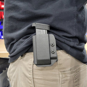 For the Best Kydex OWB Outside Waistband magazine pouch for the Smith & Wesson Shield Plus, shop Four Brothers Holsters. Suitable for belt widths of 1 1/2", 1 3/4". 2" & 2 1/2" Adjustable retention and cant outside waist carrier holster Hellcat Pro, Sig P365XL, Glock 43X & 48, Sig Sauer P365X MACRO, and S&W Equalizer