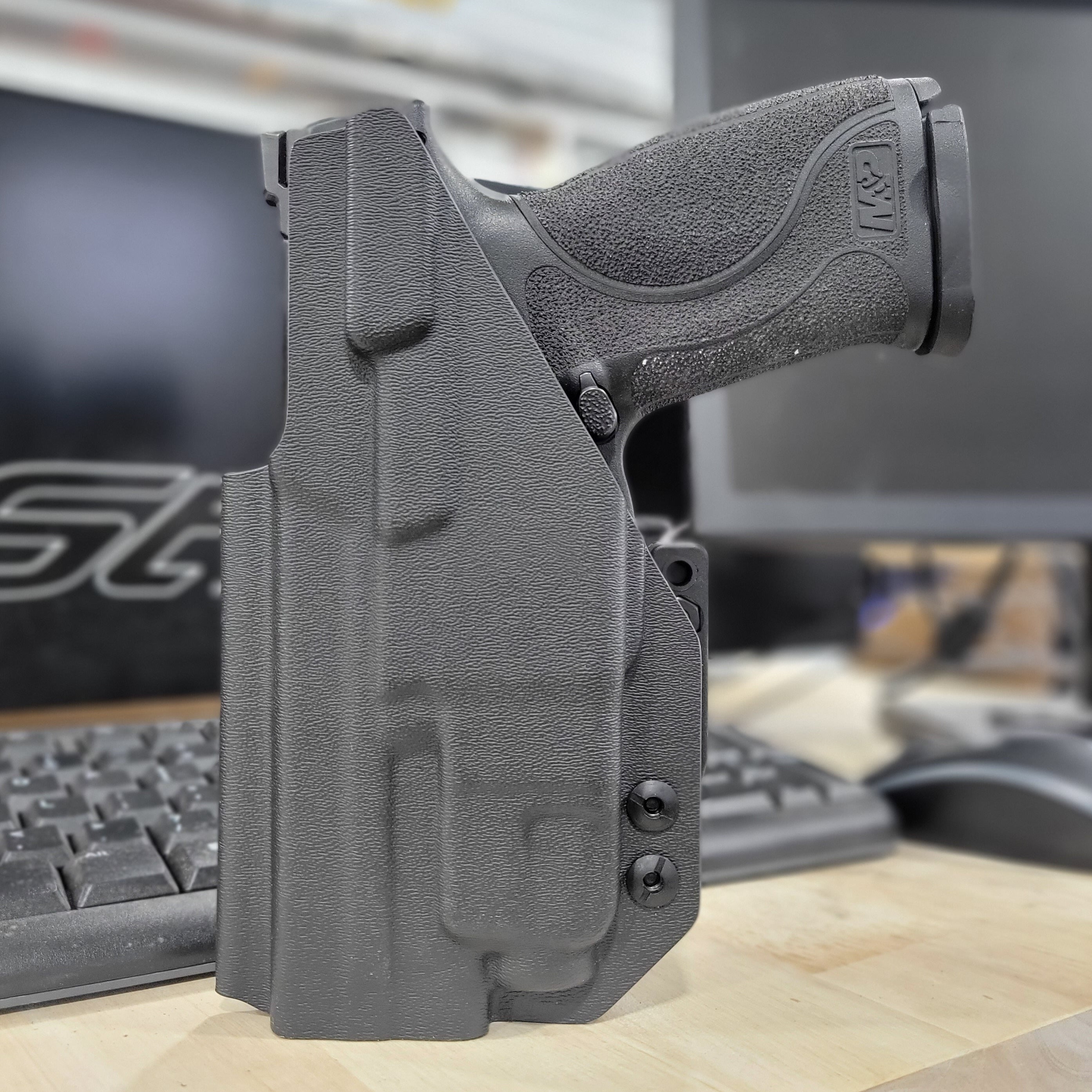 Best Inside Waistband IWB AIWB Kydex Holster designed to fit the Smith & Wesson M&P M2.0  9mm 4.25" pistols with the Streamlight TLR-7 or TLR-7A light mounted to the pistol. Full sweat guard, adjustable retention, minimal material, & smooth edges to reduce printing. Cleared for red dot sights. Proudly made in the USA. 