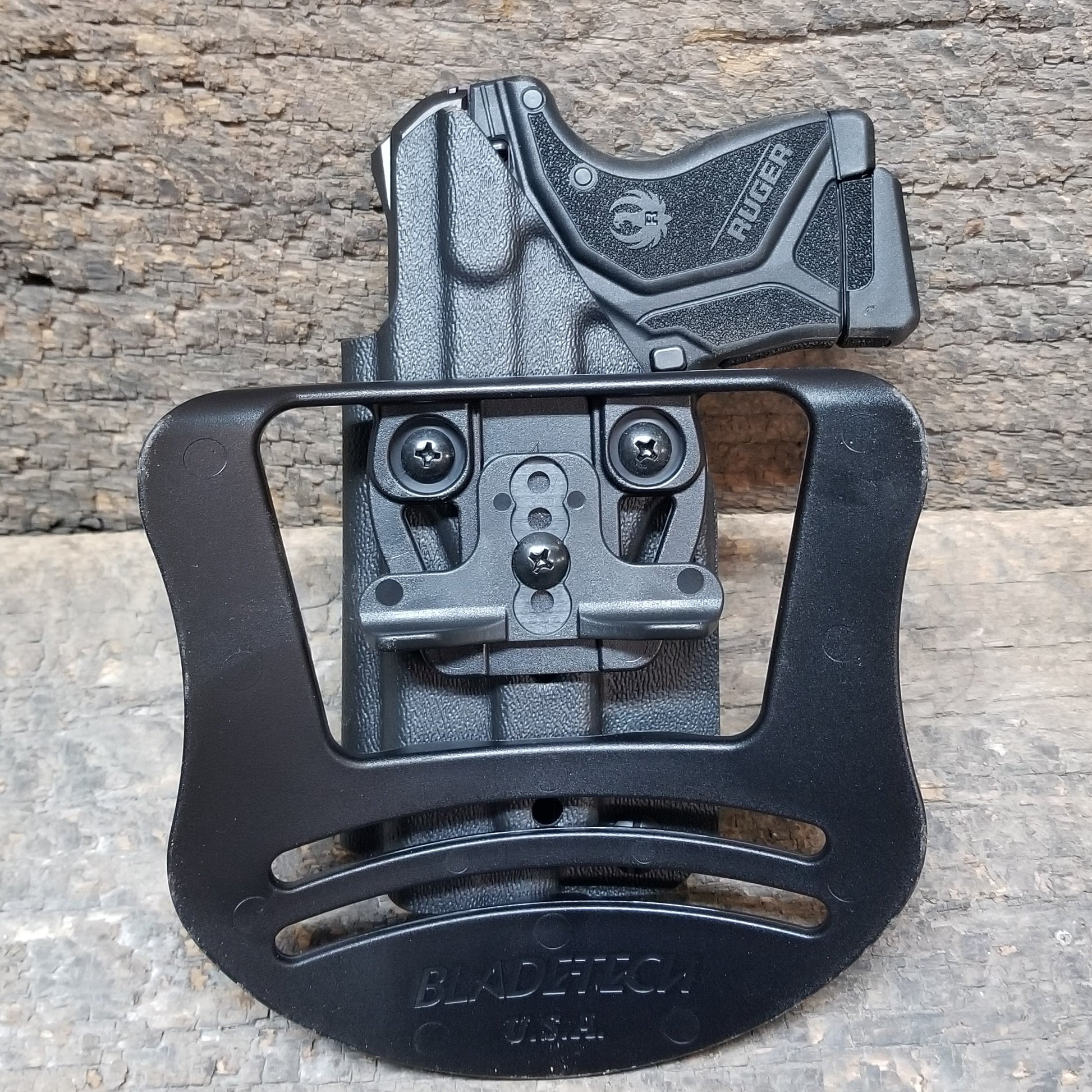 For the best OWB Outside Waistband Kydex Holster designed to fit the Ruger LCP II pistol, shop Four Brothers 4BROS Holsters.  Proudly manufactured in the USA.