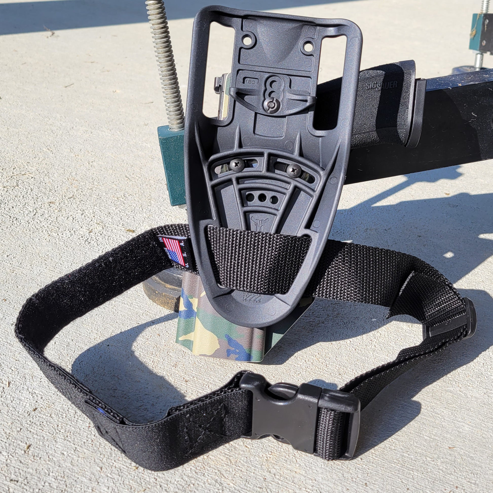 For the best, Outside Waistband OWB Sig Sauer  P320-XTEN 10MM pistol Duty & Competition Kydex Holster, shop Four Brothers 4BROS Holsters.  Made in the USA.