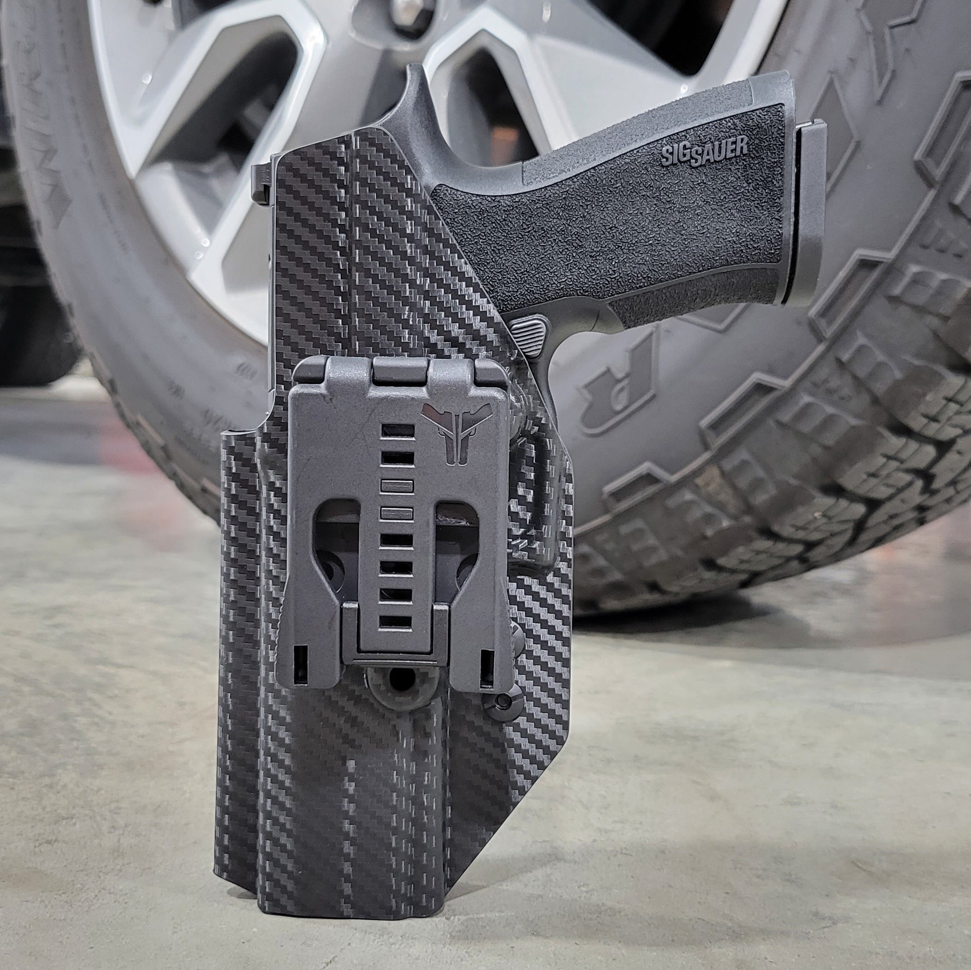 For the best, Outside Waistband OWB Kydex Holster for the Sig Sauer P320-XTEN 10MM handgun, shop Four Brothers 4BROS Holsters.  Proudly made in the USA.