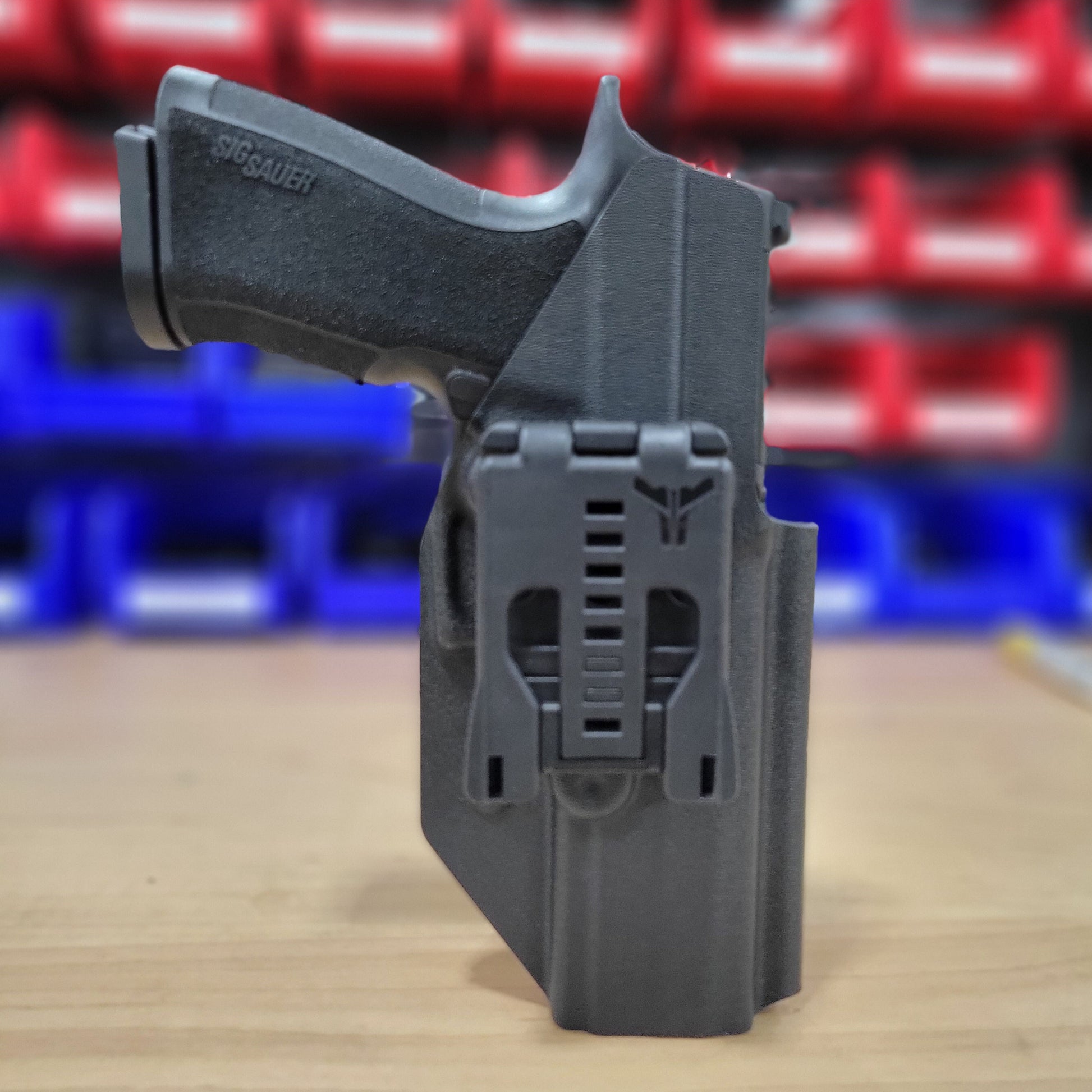 For the best, Outside Waistband OWB Kydex Holster for the Sig Sauer P320-XTEN 10MM handgun, shop Four Brothers 4BROS Holsters.  Proudly made in the USA.