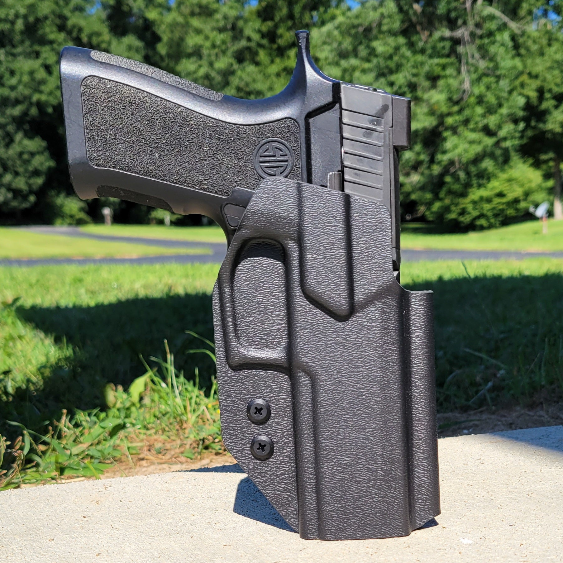 For the best Outside Waistband OWB Holster for the Sig Sauer P320 Carry, Compact, or M18 with the Align Tactical Thumb Rest shop Four Brothers 4BROS Holsters.