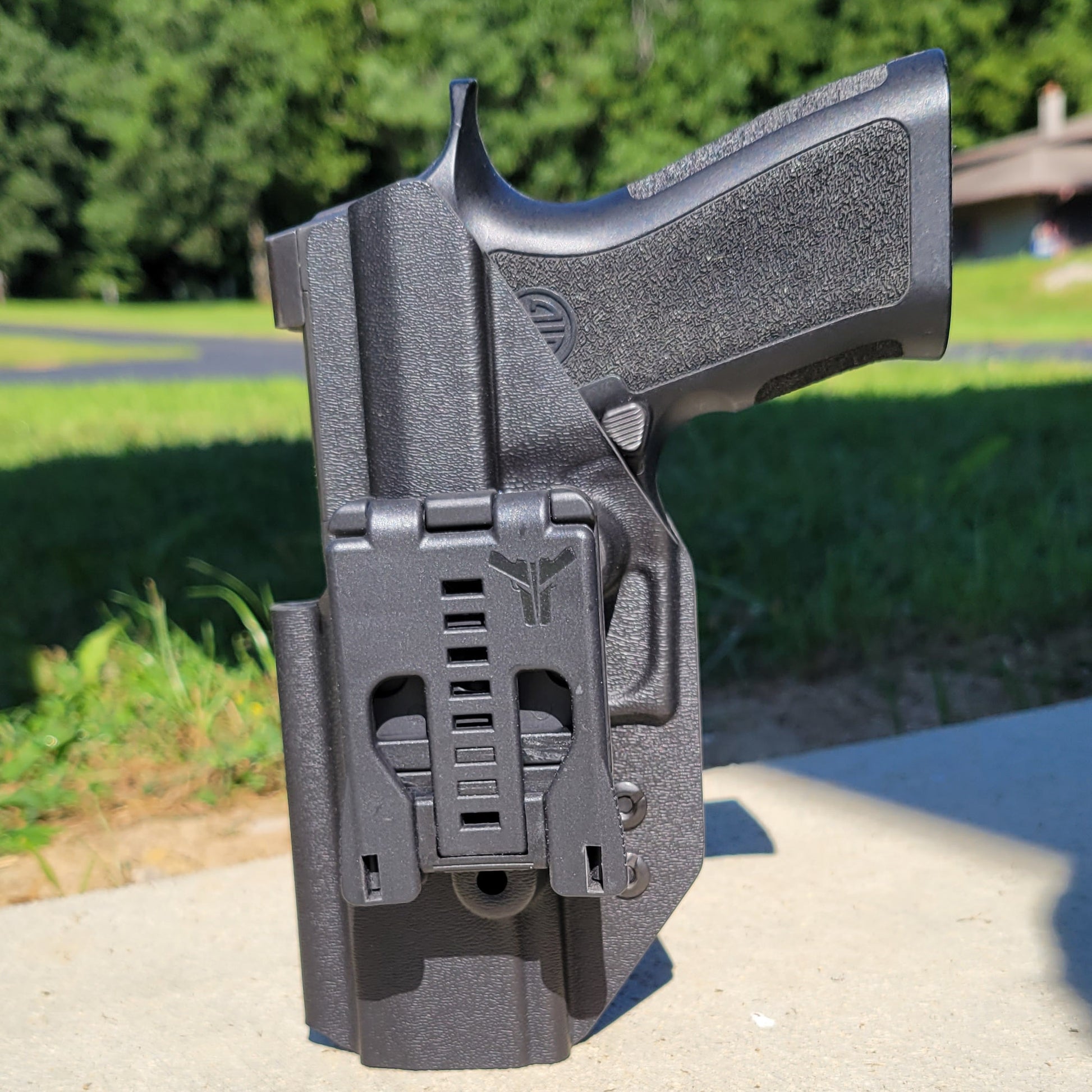 For the best Outside Waistband OWB Holster for the Sig Sauer P320 Carry, Compact, or M18 with the Align Tactical Thumb Rest shop Four Brothers 4BROS Holsters.