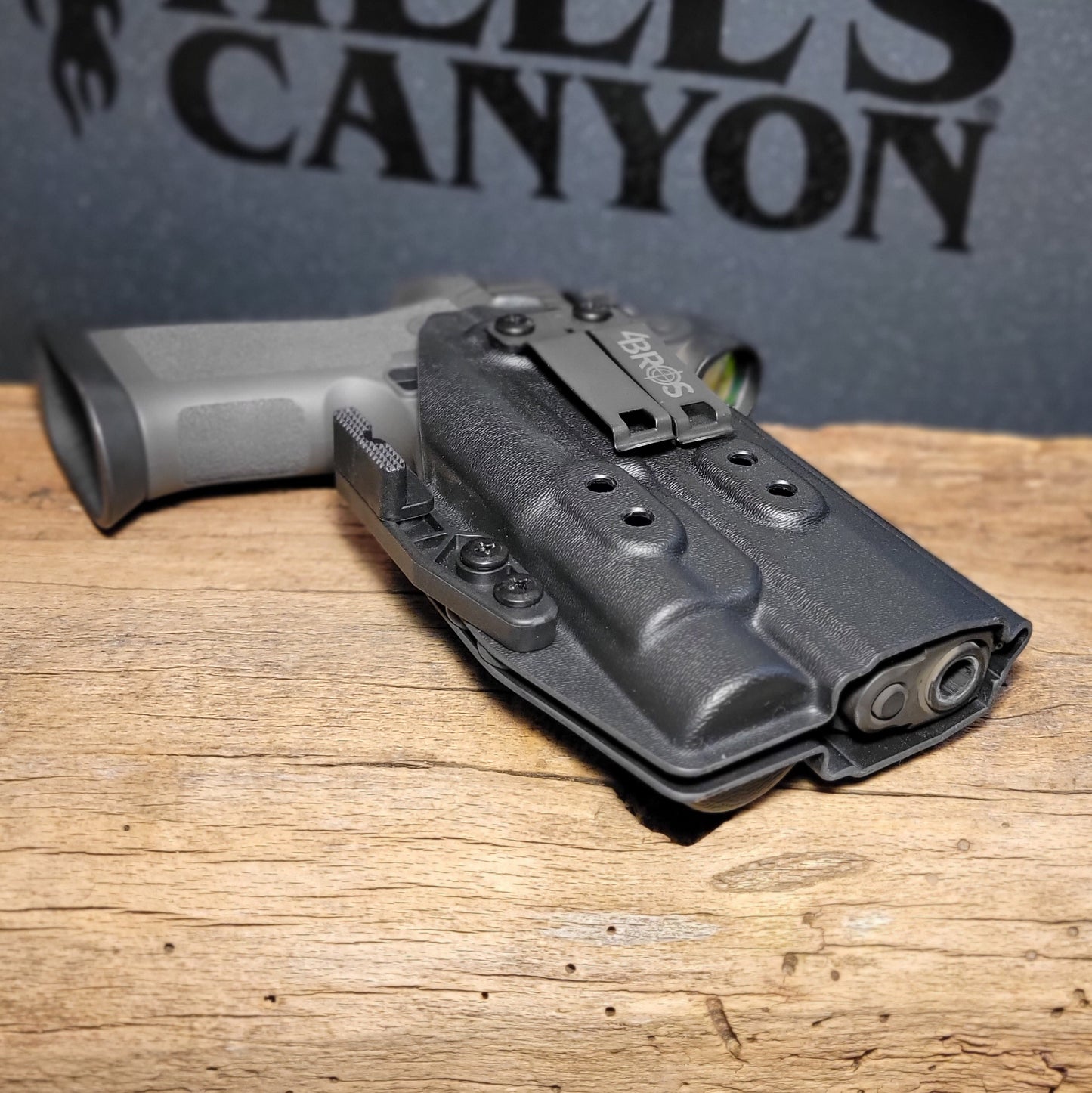For the best IWB Kydex Inside Waistband Holster for the Sig Sauer P320 Full-Size & Carry pistols & Streamlight TLR-1 or TLR-1 HL shop Four Brothers Holsters.