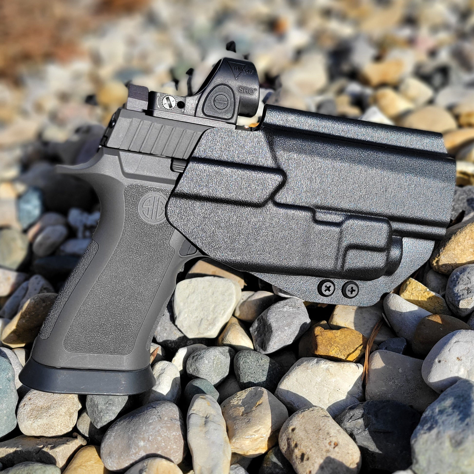 For the best Outside Waistband OWB Holster for the Sig Sauer P320 Full Size, X5 and M17 & Streamlight TLR-7 X or A & Gas Pedal, shop Four Brothers Holsters. 