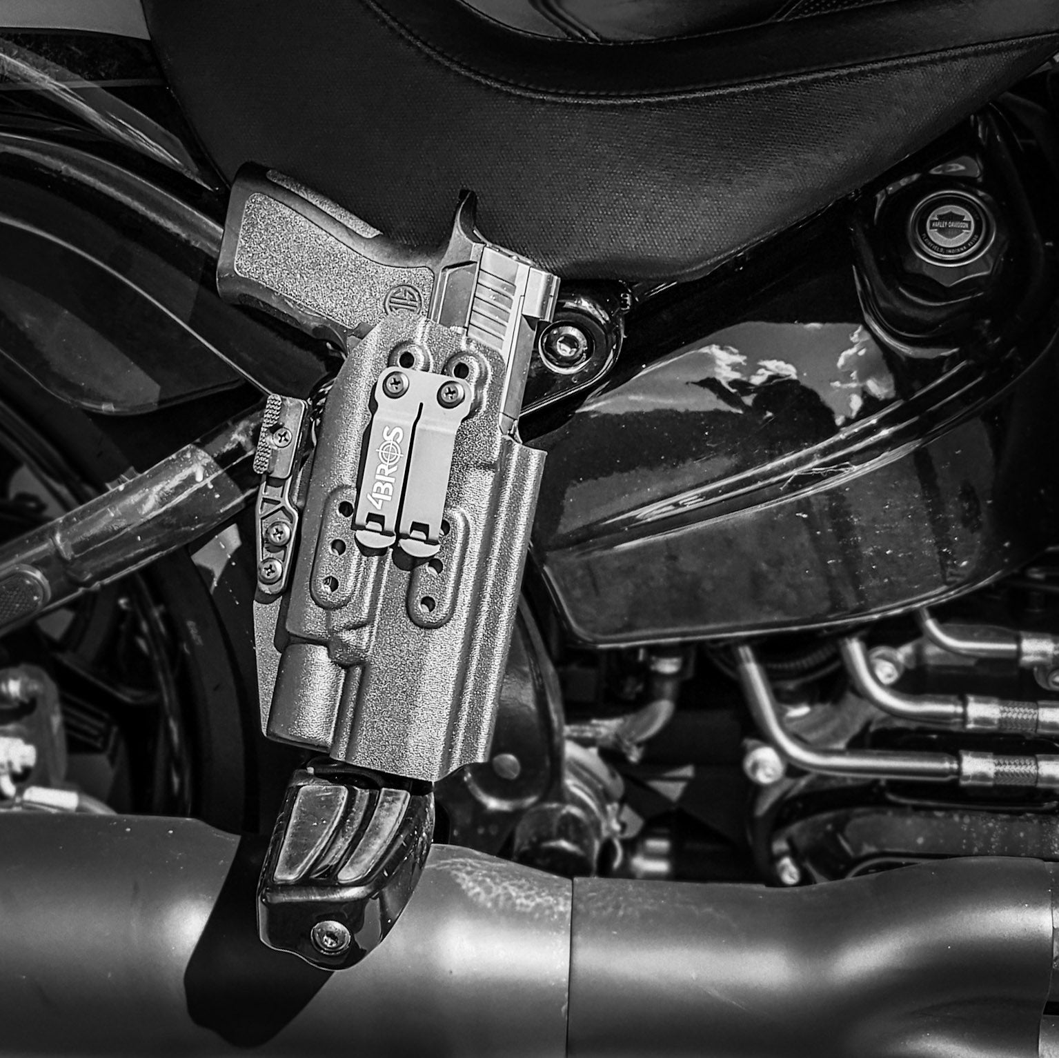 For the best Inside Waistband Holster for the Sig Sauer P320 Full Size & Carry pistols with the Surefire X300U-A or B & Gas Pedal shop Four Brothers Holsters.