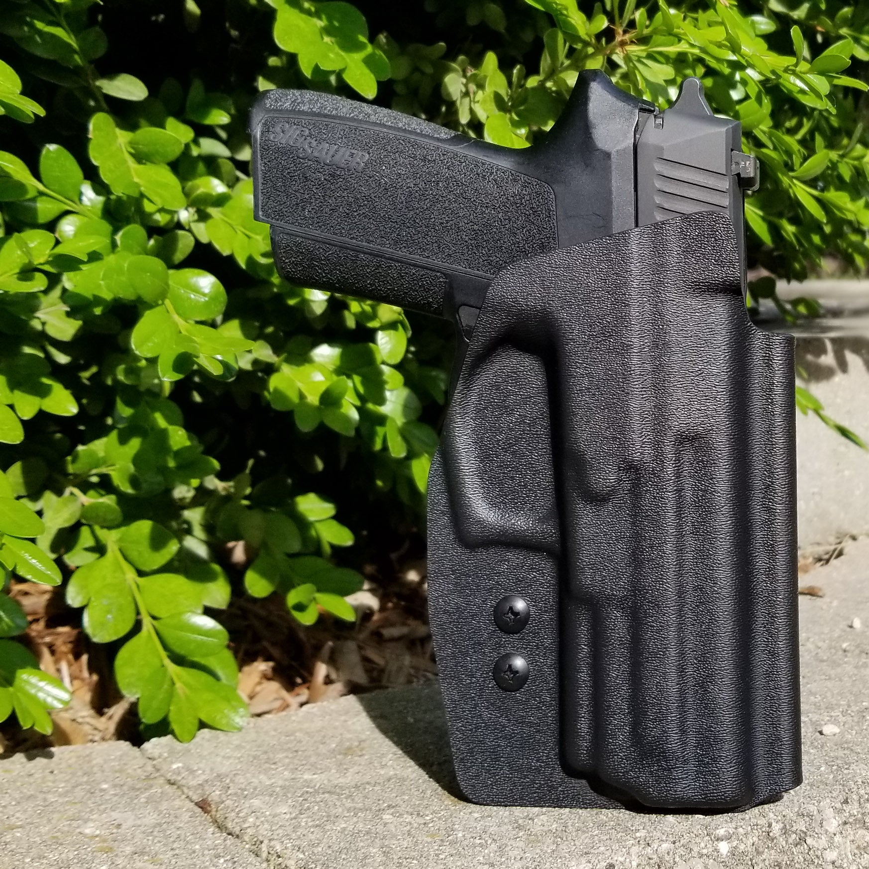 For the best OWB Outside Waistband Kydex holster made specifically for the Sig SP2022 shop Four Brothers 4BROS Holsters.  Our holsters are made in the USA.