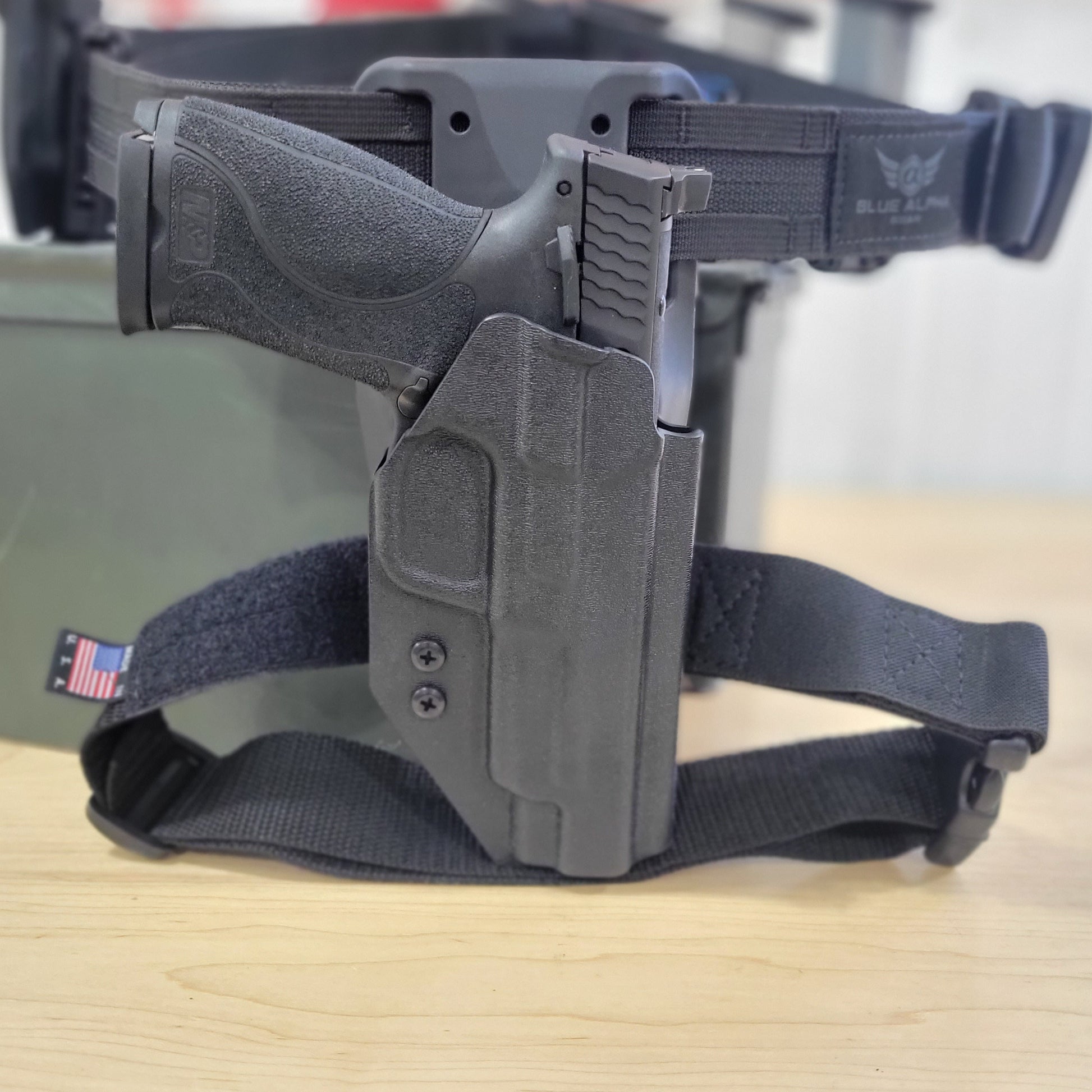 For the best OWB Smith and Wesson M&P 10MM M2.0 4" and 4.6" pistols with or without the thumb safety Duty & Competition Holster, shop Four Brothers Holsters. 