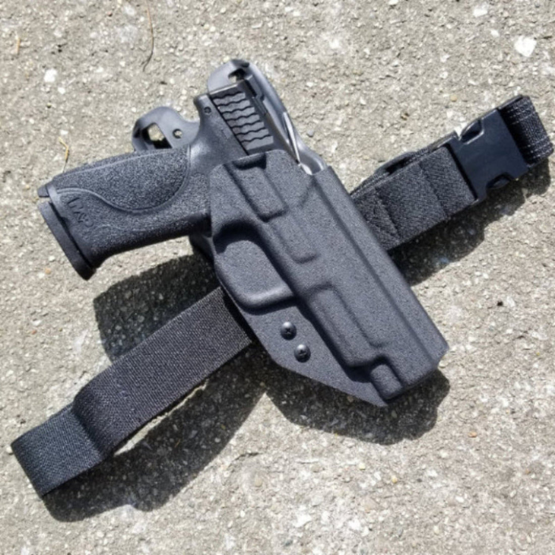For the best Outside Waistband Smith and Wesson M&P 5” Duty & Competition Style Kydex Holster, shop Four Brothers 4BROS Holsters.  Proudly made in the USA.
