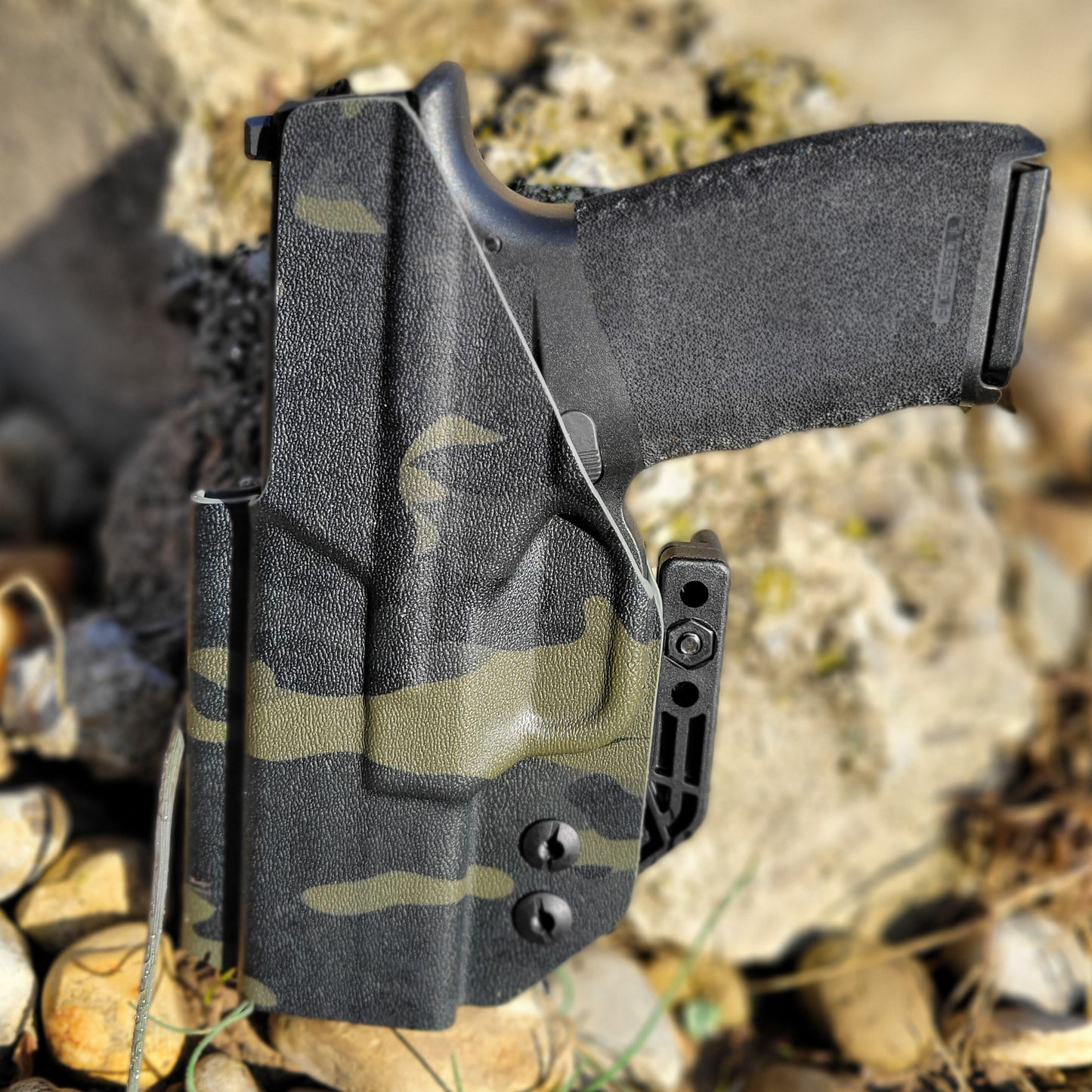 For the best IWB Kydex Inside Waistband Holster for the  Springfield Armory Hellcat Pro with or without a red dot sight, shop Four Brothers 4BROS Holsters. 