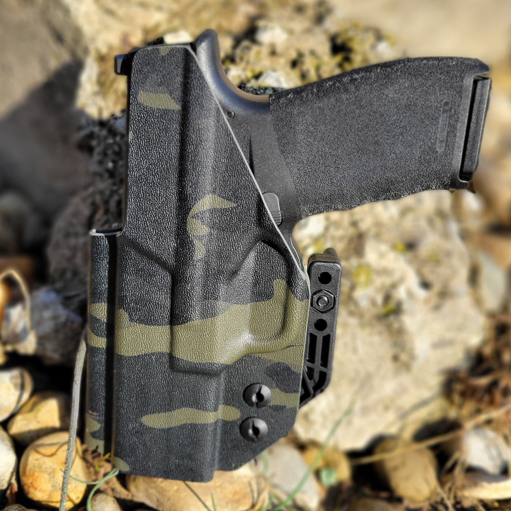 For the best IWB Kydex Inside Waistband Holster for the  Springfield Armory Hellcat Pro with or without a red dot sight, shop Four Brothers 4BROS Holsters. 