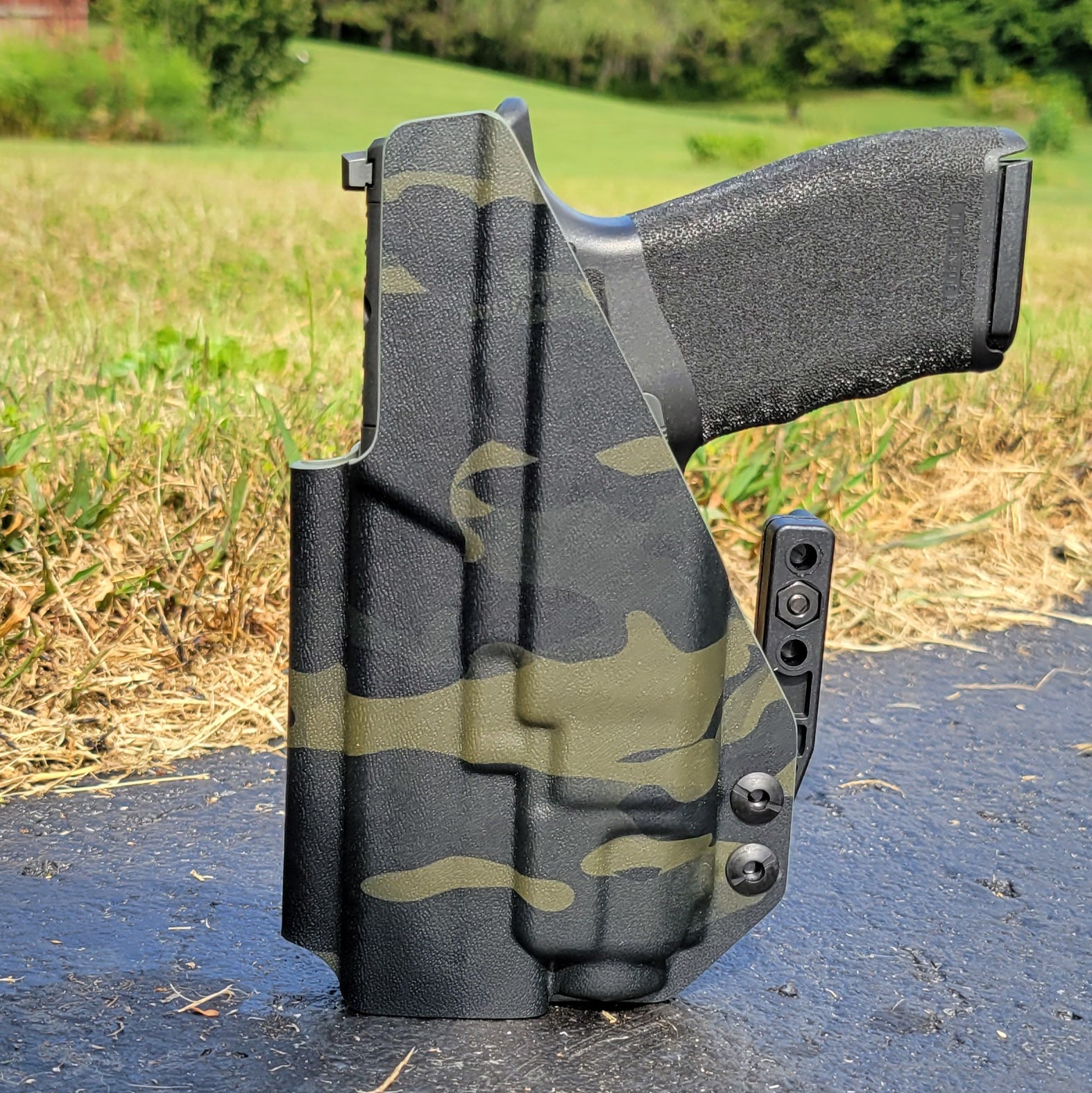 For the best IWB Kydex Inside Waistband Holster for the Springfield Hellcat Pro pistol with the Streamlight TLR-8 & TLR-8A light shop Four Brothers Holsters.